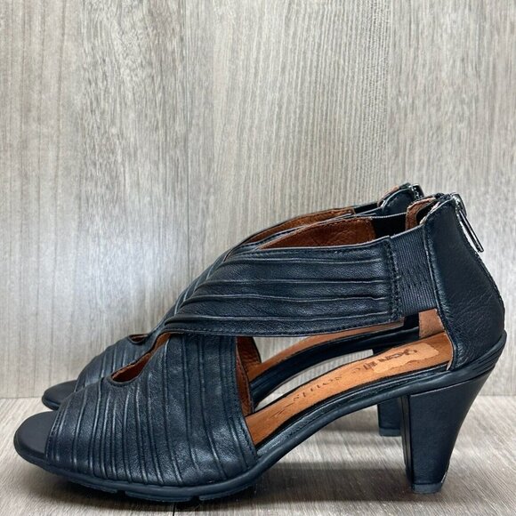 Gentle Souls Sandals Women Sz 6.5M Osaka Rama Cross Strap Leather Zip Heel Black - Picture 2 of 10